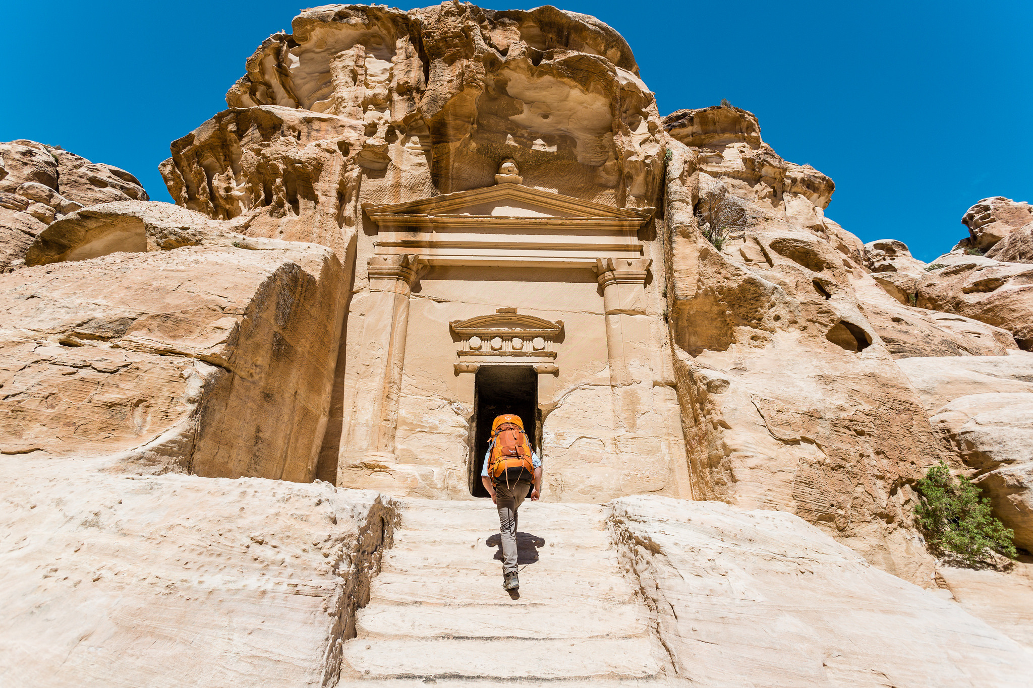 Epic-Trails---The-Jordan-Trail---Arriving-at-Petra