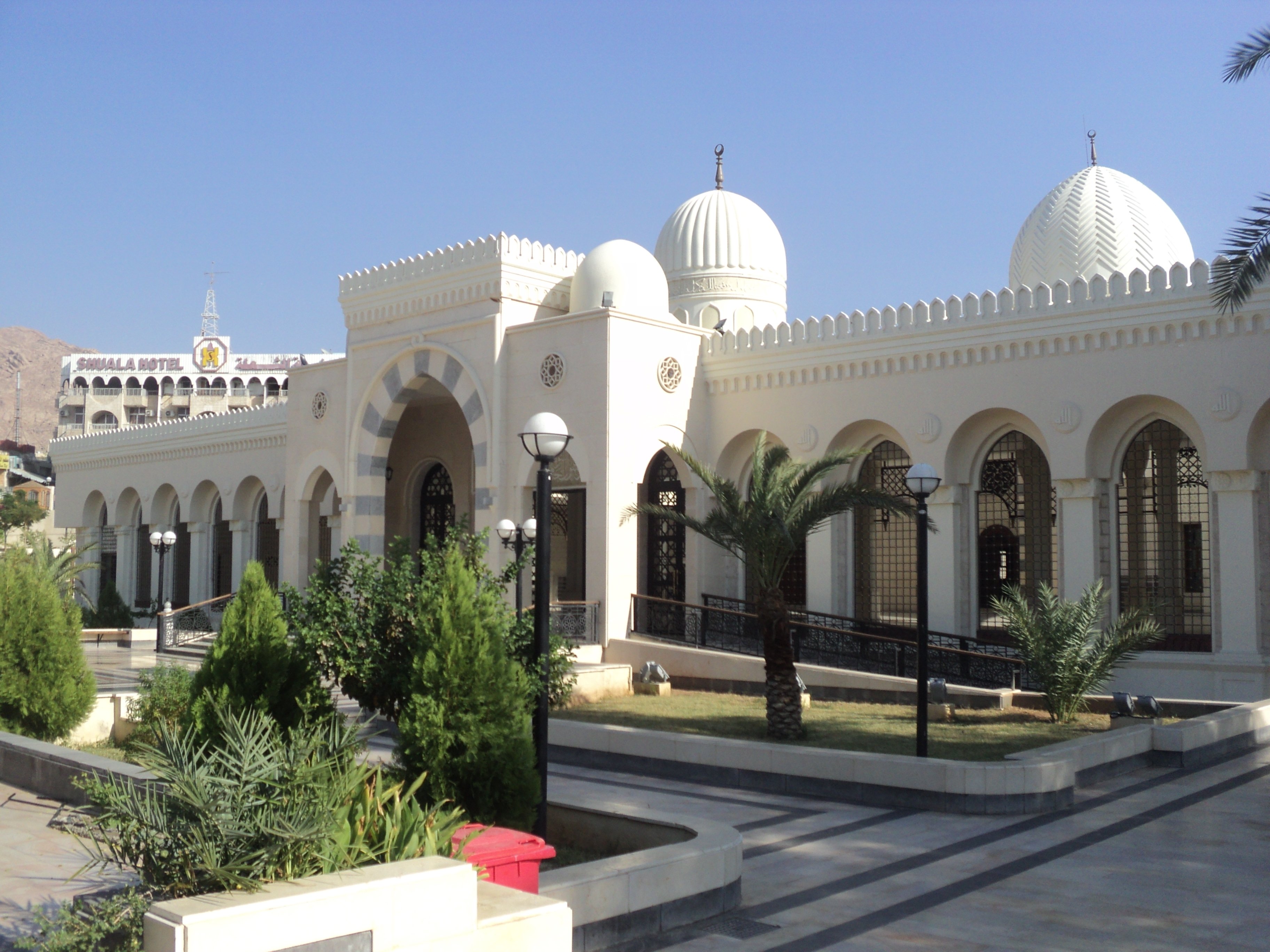 Sharif_Hussein_bin_Ali_mosque,_Aqaba02